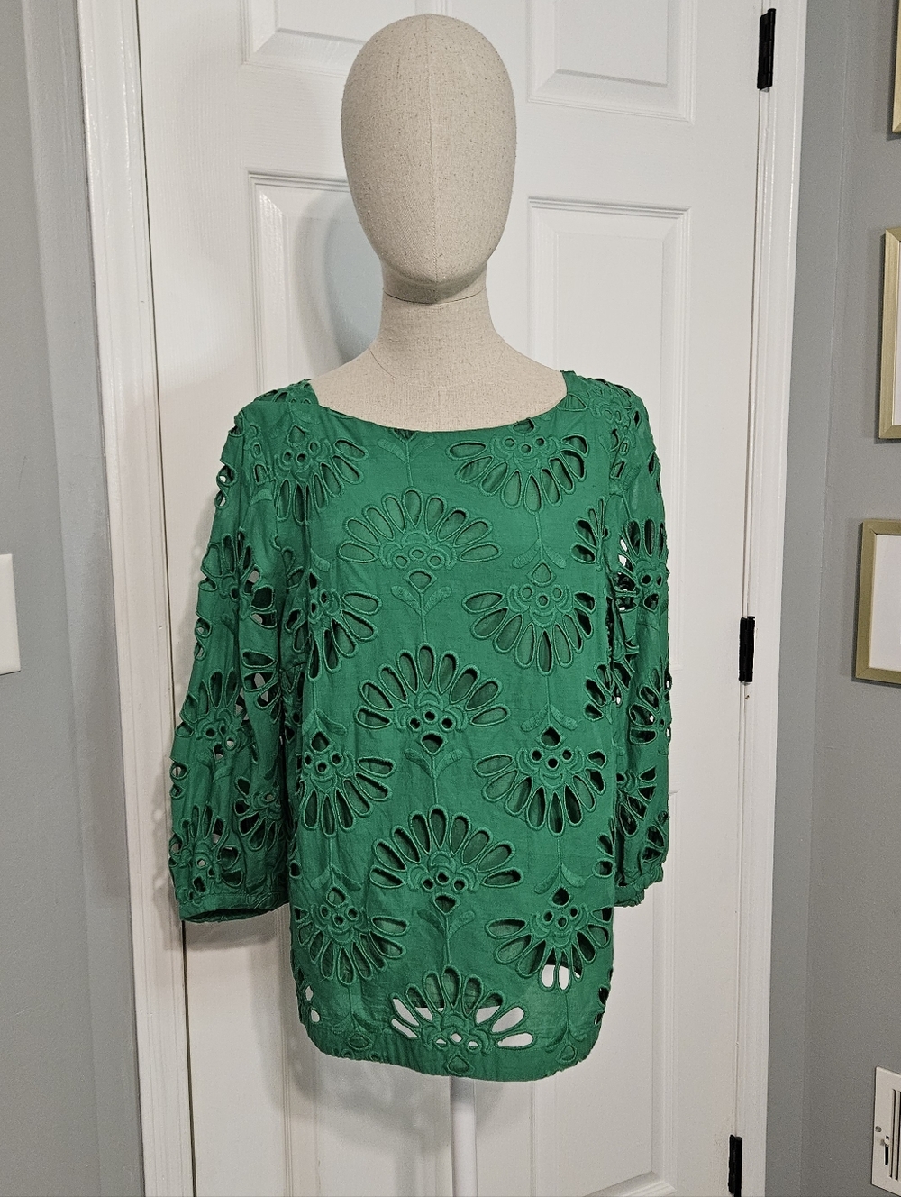 Ann Taylor Green Eyelet Cutout Blouse